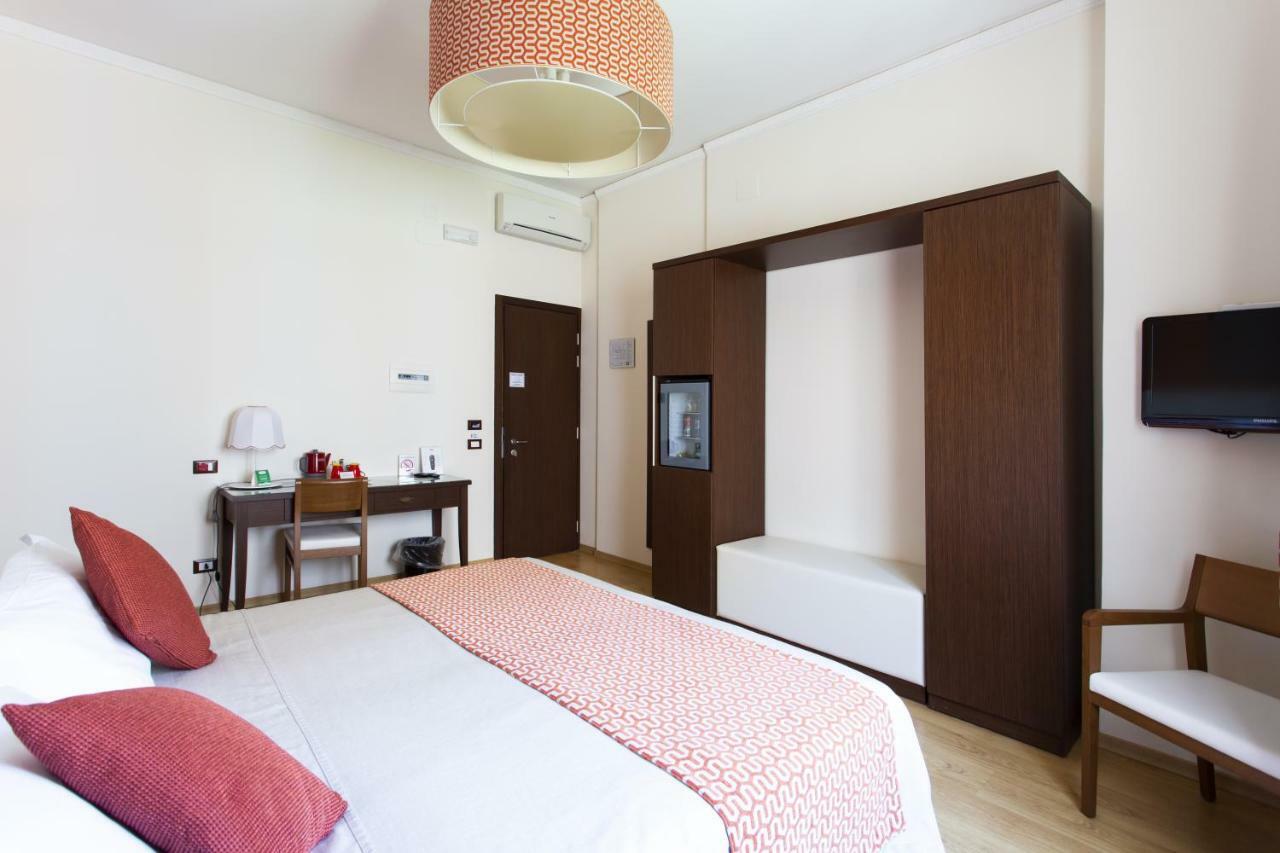 Double or Twin Room with Private External Bathroom